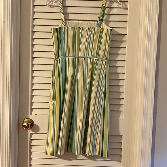 🎉Host Pick🎉 Ann Taylor Striped A-Line Dress with Straps. Fully lined. Size 4P. - Picture 3 of 6